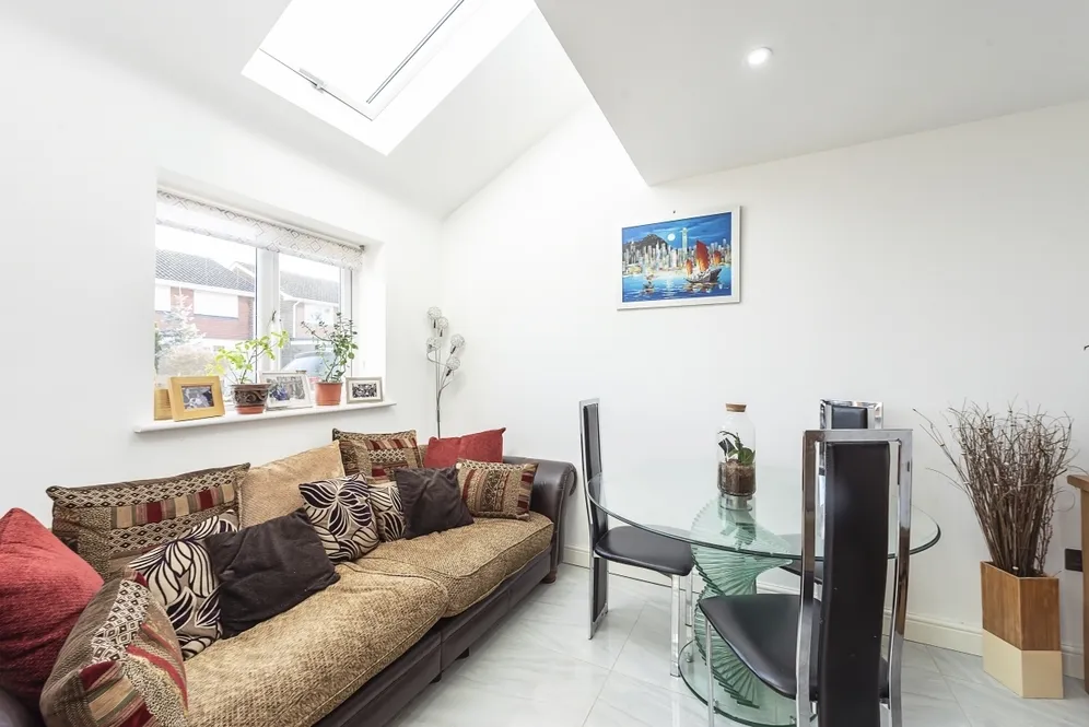 Eastcote Drive Harpenden AL5 photo 6