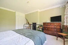 Combe Lane Godalming GU8 photo 9