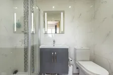 Eastcote Drive Harpenden AL5 photo 8