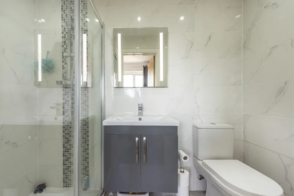 Eastcote Drive Harpenden AL5 photo 8
