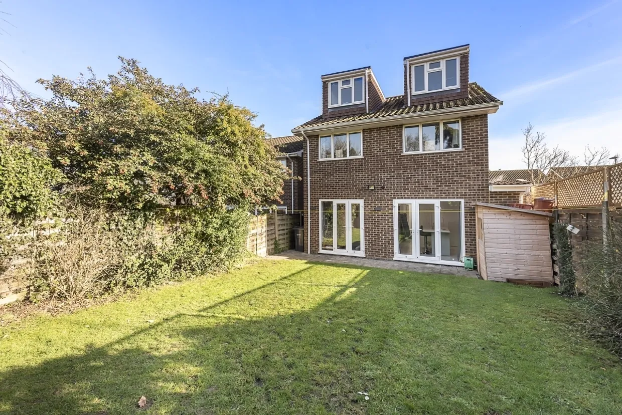 Eastcote Drive Harpenden AL5 photo 11