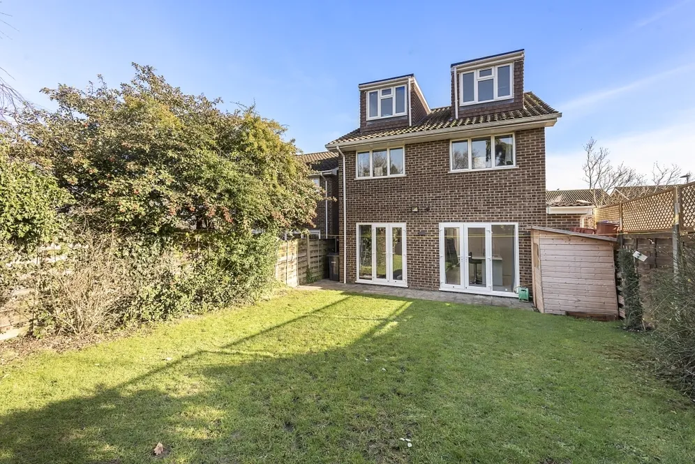 Eastcote Drive Harpenden AL5 photo 11
