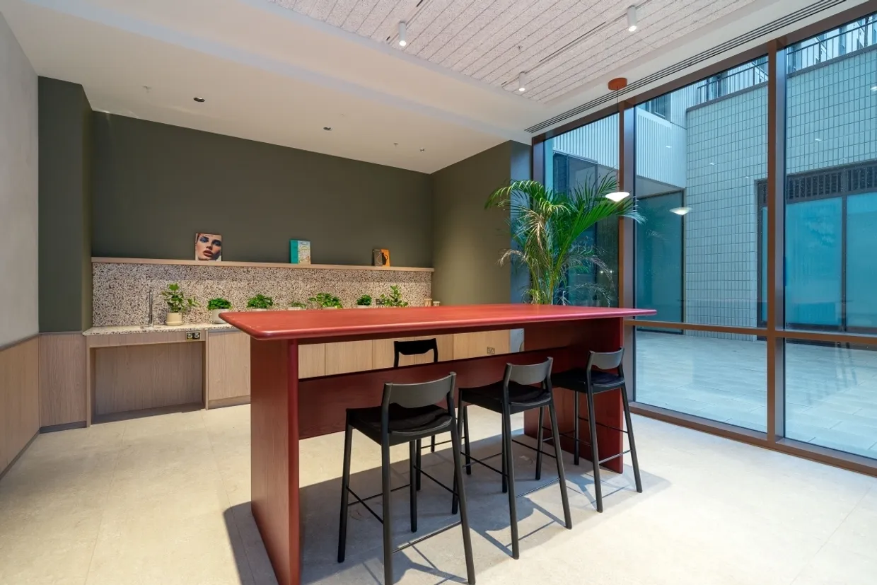 The Maple, 10 Aviator Drive, London, NW2 photo 11
