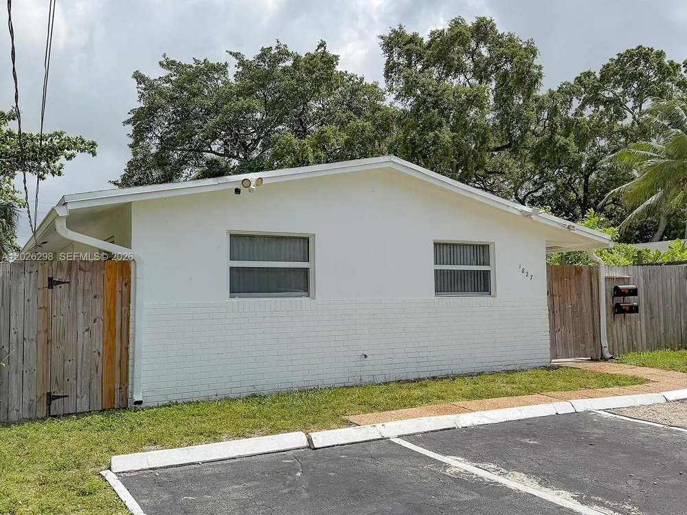 1827 SW 21st St, Fort Lauderdale, FL 33315