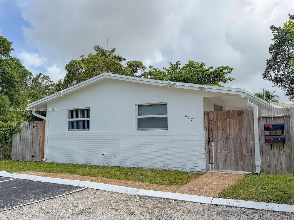1827 SW 21st St, Fort Lauderdale, FL 33315