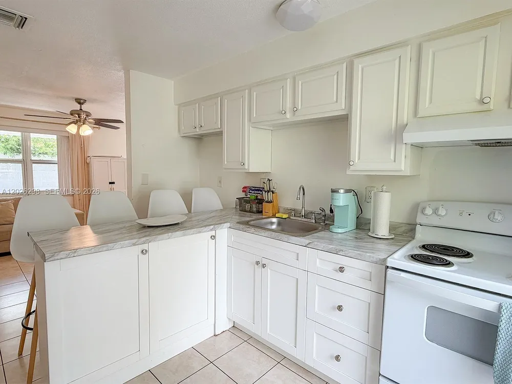 1827 SW 21st St, Fort Lauderdale, FL 33315