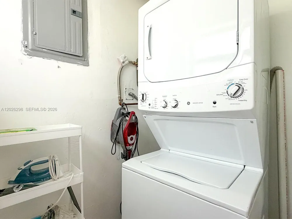 1827 SW 21st St, Fort Lauderdale, FL 33315