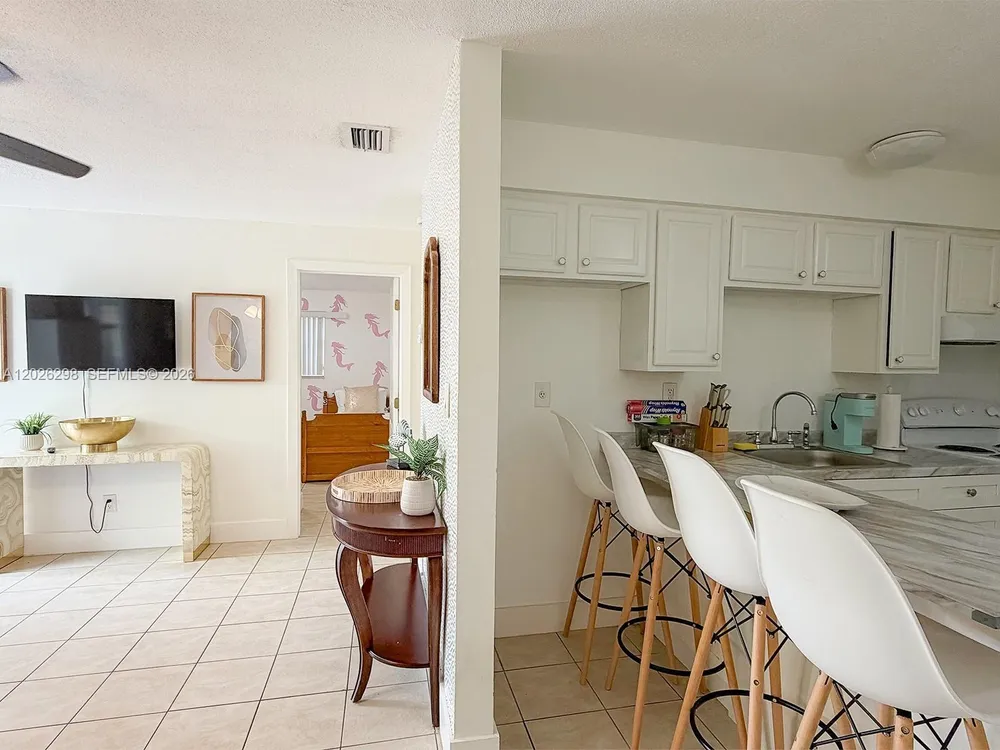 1827 SW 21st St, Fort Lauderdale, FL 33315
