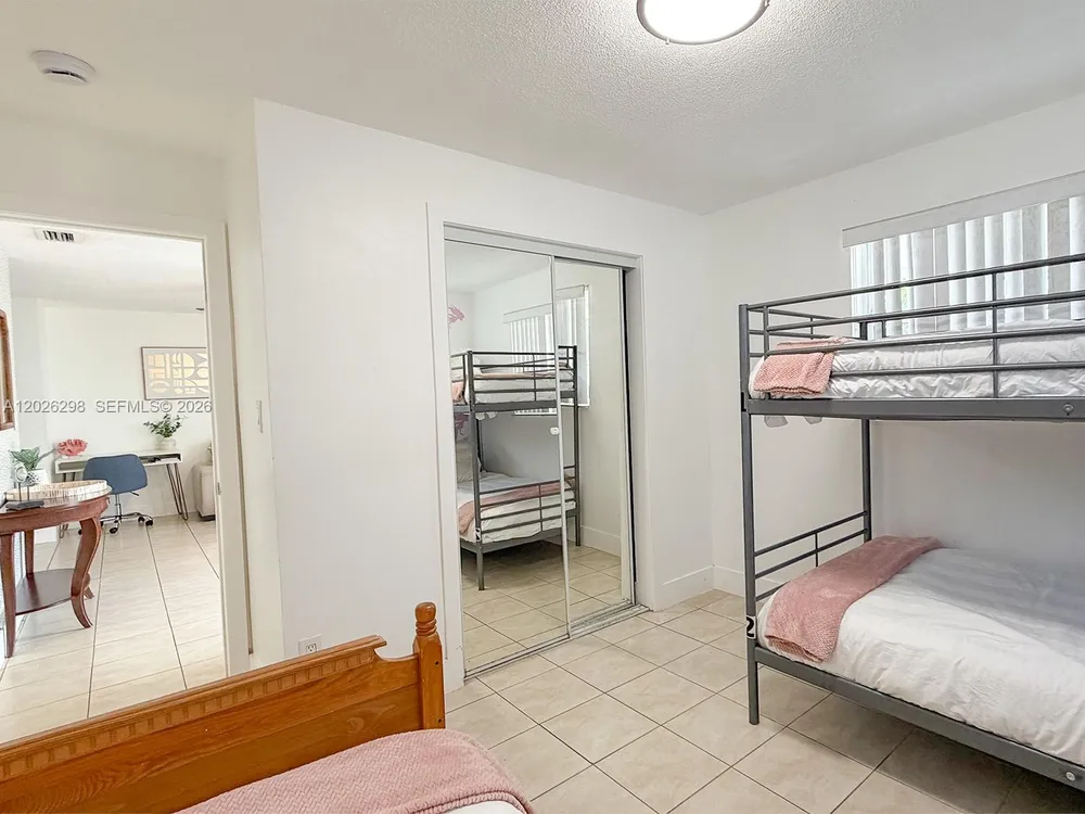 1827 SW 21st St, Fort Lauderdale, FL 33315
