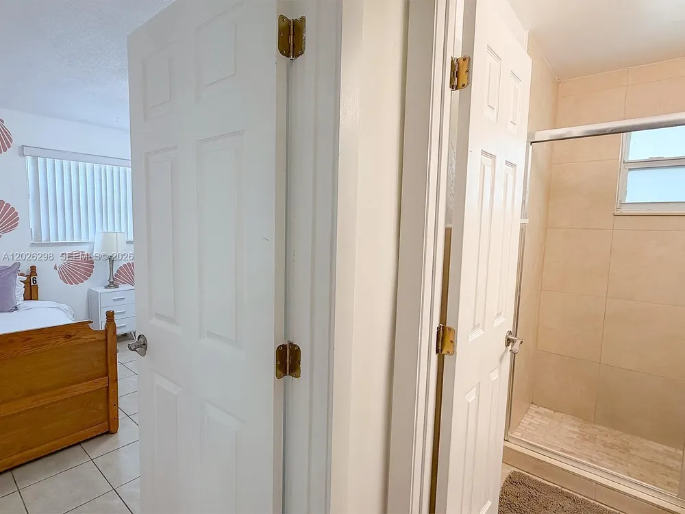 1827 SW 21st St, Fort Lauderdale, FL 33315