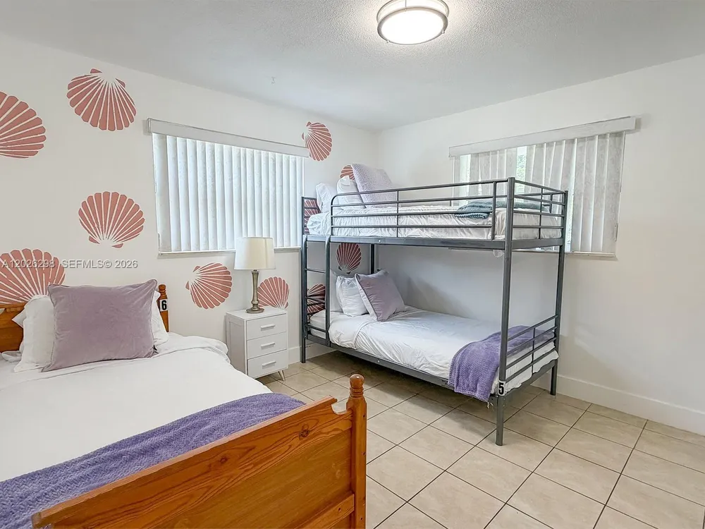 1827 SW 21st St, Fort Lauderdale, FL 33315