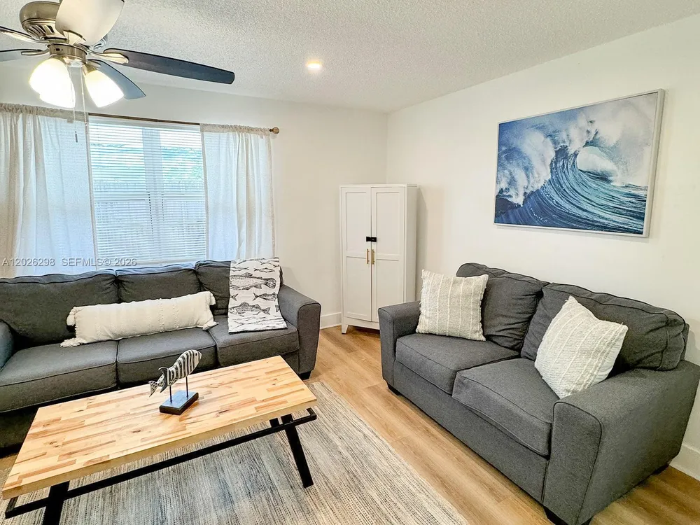 1827 SW 21st St, Fort Lauderdale, FL 33315