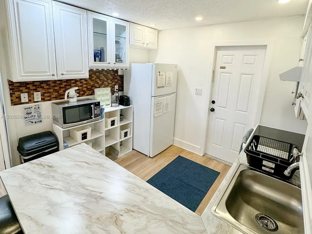 1827 SW 21st St, Fort Lauderdale, FL 33315