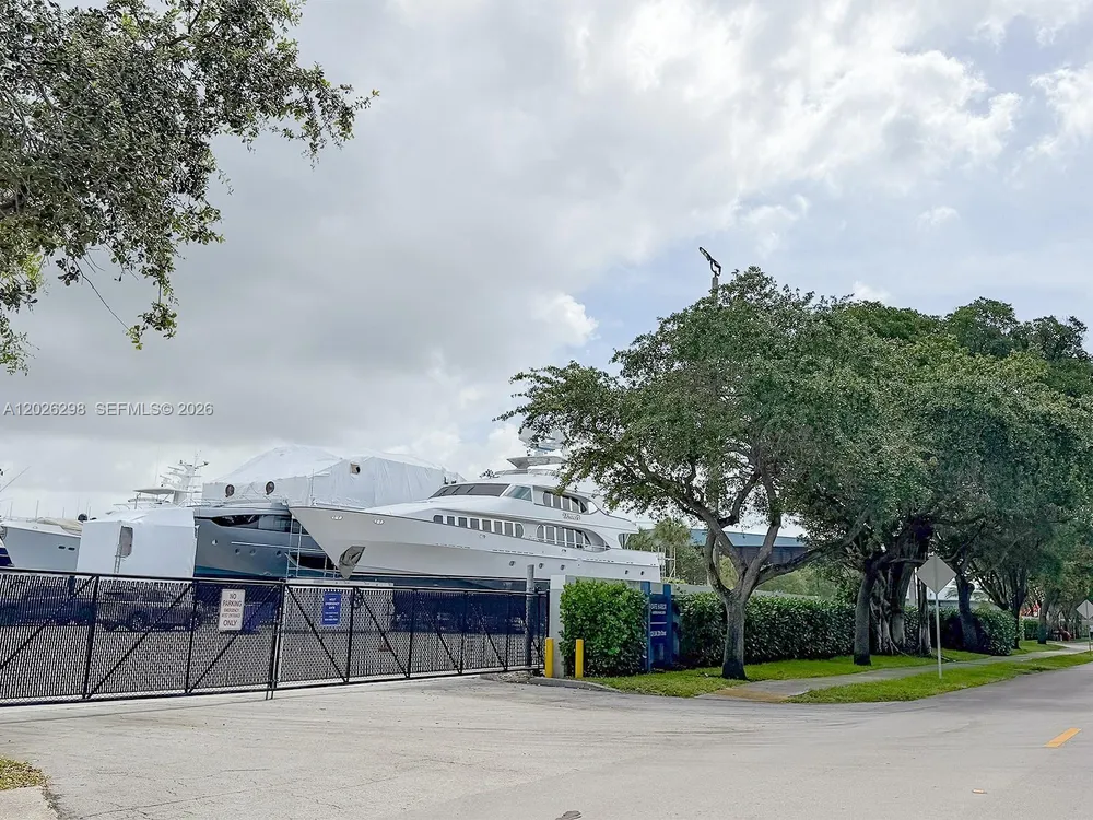 1827 SW 21st St, Fort Lauderdale, FL 33315