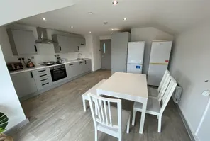 Main property image