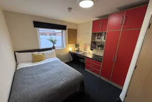 Main property image