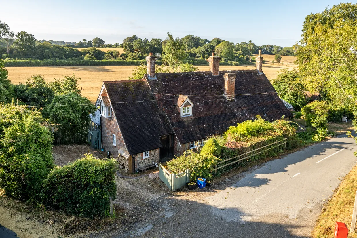 Longwood Dean Lane, Nr Owslebury, SO21 photo 1