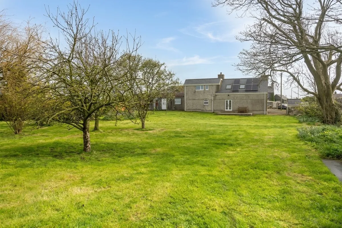 Llanfachraeth, Holyhead, Isle of Anglesey, LL65