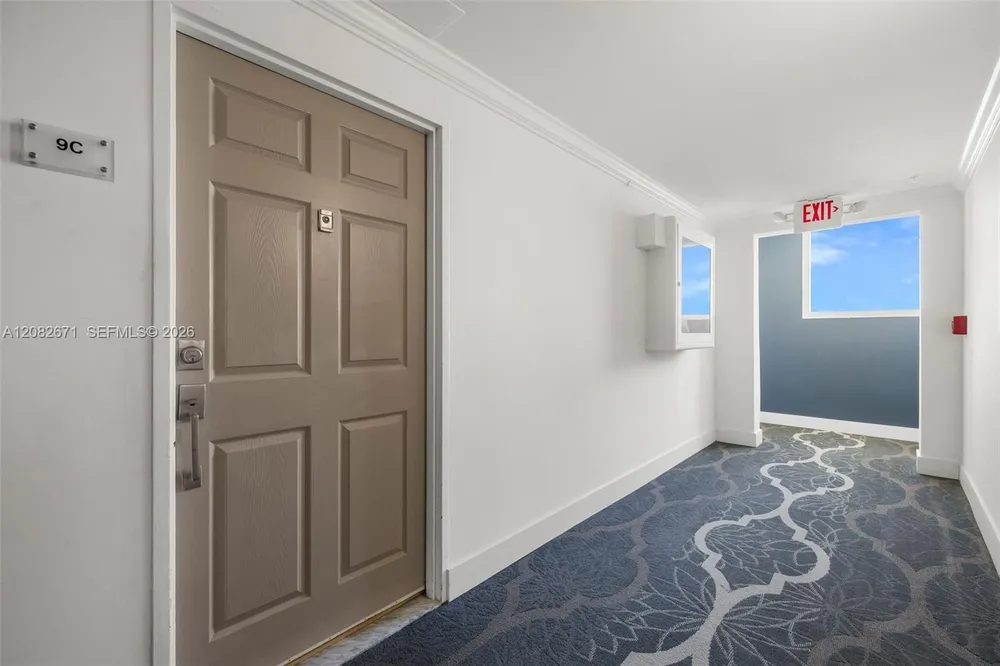 10350 W Bay Harbor Dr, Bay Harbor Islands, FL 33154