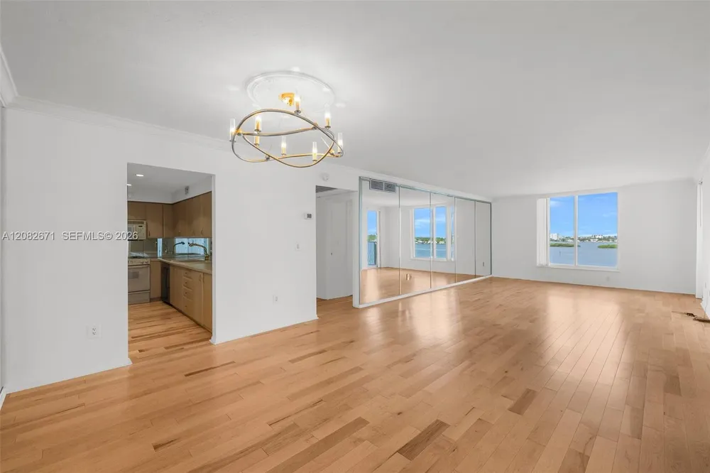 10350 W Bay Harbor Dr, Bay Harbor Islands, FL 33154