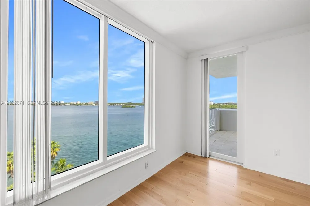 10350 W Bay Harbor Dr, Bay Harbor Islands, FL 33154