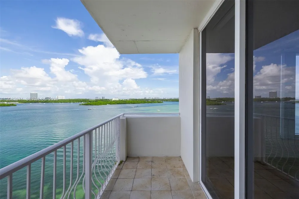 10350 W Bay Harbor Dr, Bay Harbor Islands, FL 33154