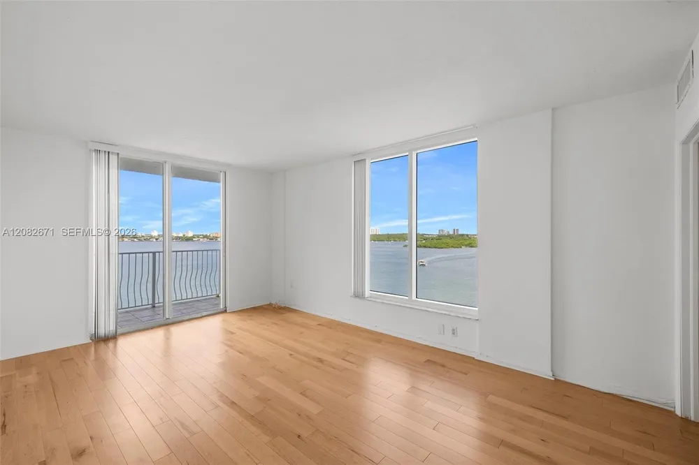 10350 W Bay Harbor Dr, Bay Harbor Islands, FL 33154
