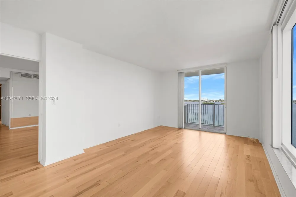 10350 W Bay Harbor Dr, Bay Harbor Islands, FL 33154