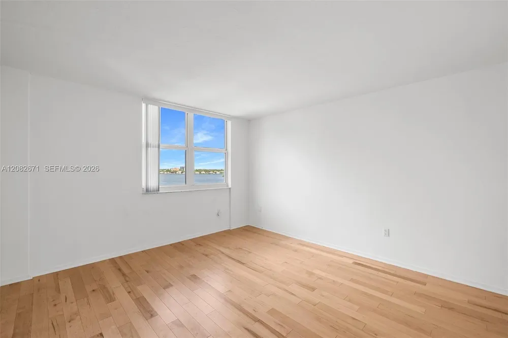 10350 W Bay Harbor Dr, Bay Harbor Islands, FL 33154