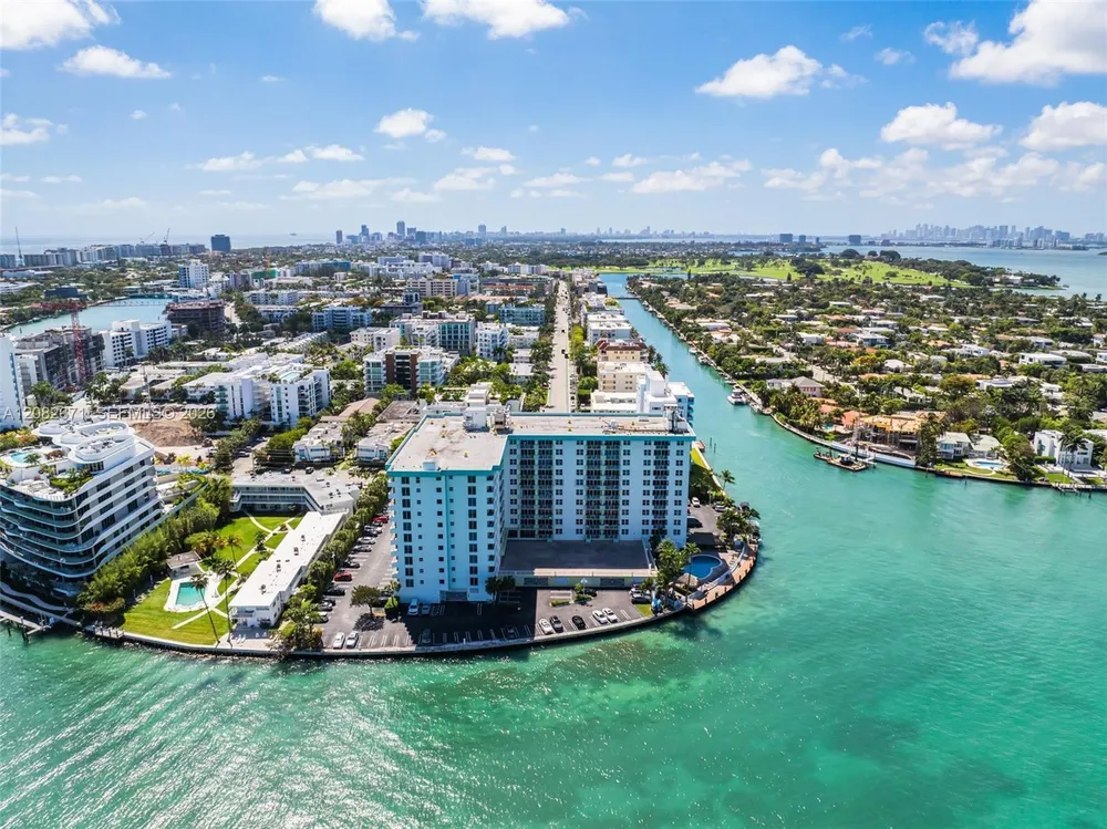 10350 W Bay Harbor Dr, Bay Harbor Islands, FL 33154