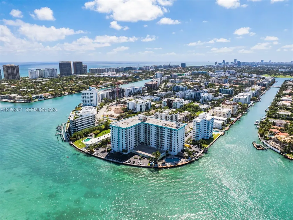 10350 W Bay Harbor Dr, Bay Harbor Islands, FL 33154