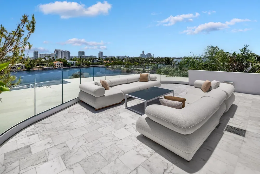 503 E Dilido Dr, Miami Beach, FL 33139