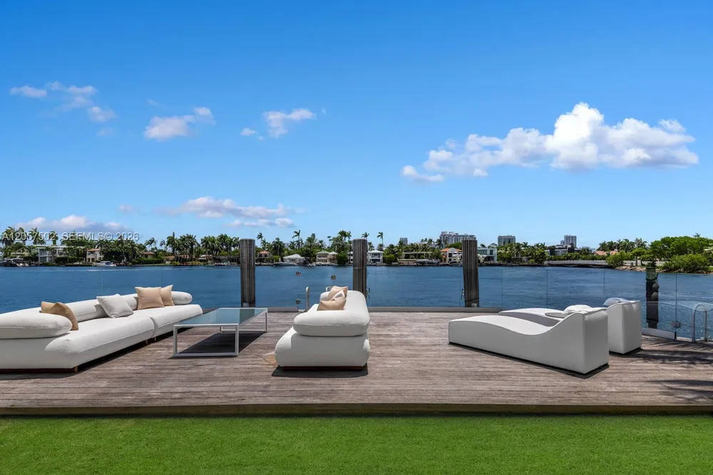 503 E Dilido Dr, Miami Beach, FL 33139