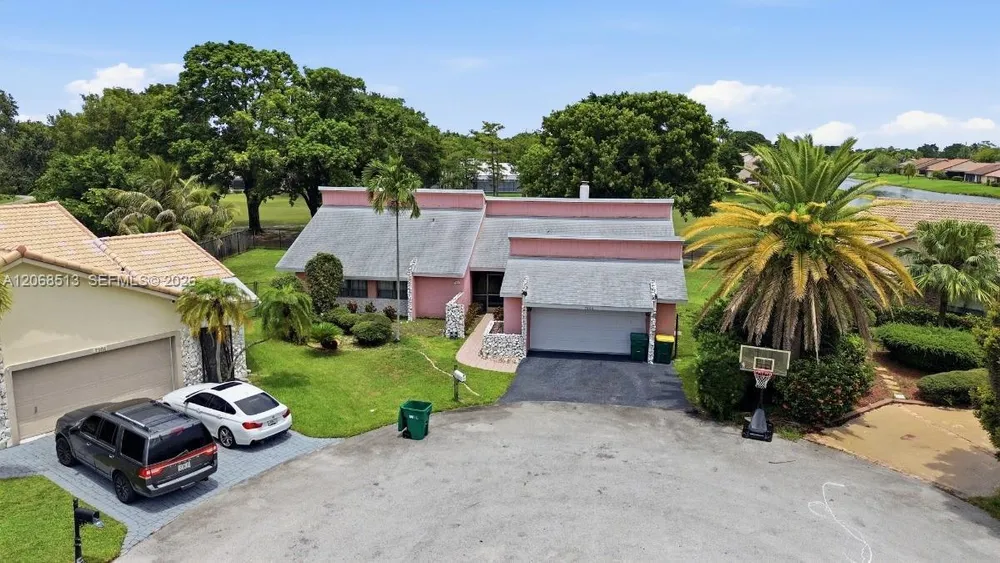 7300 Corkwood Terrace, Tamarac, FL 33321