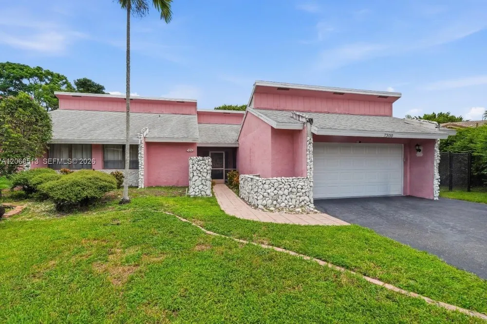 7300 Corkwood Terrace, Tamarac, FL 33321