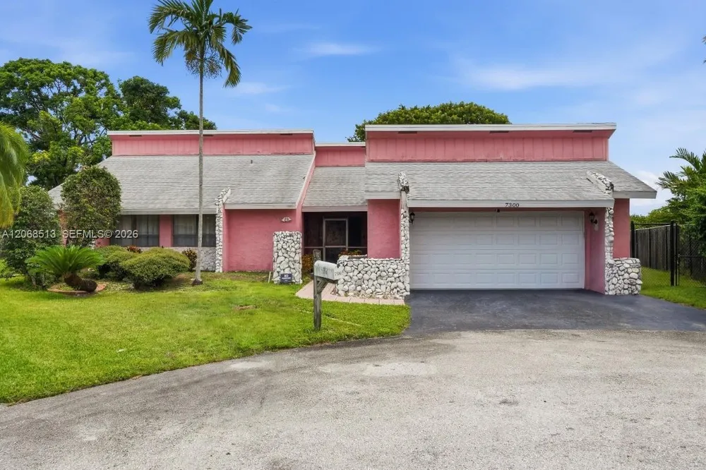 7300 Corkwood Terrace, Tamarac, FL 33321