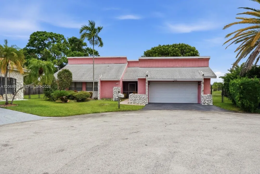7300 Corkwood Terrace, Tamarac, FL 33321