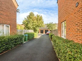 Lambert Road, Aylesbury thumb 3