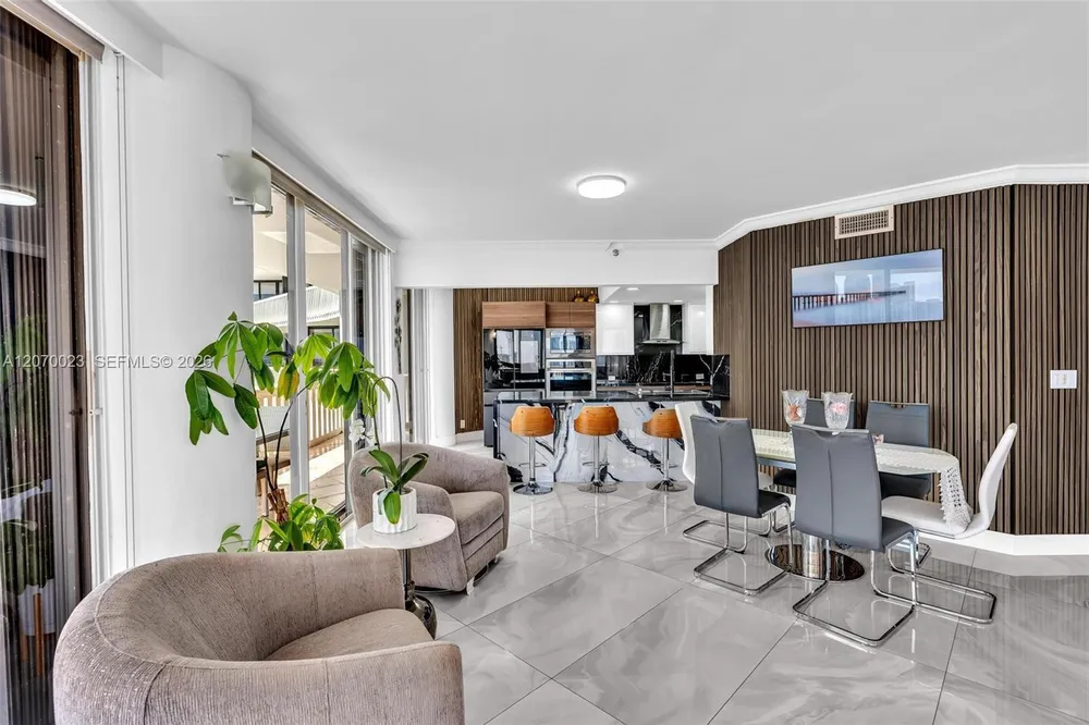 3000 Island Blvd, Aventura, FL 33160