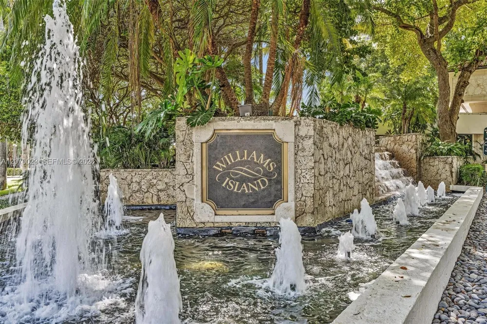 3000 Island Blvd, Aventura, FL 33160