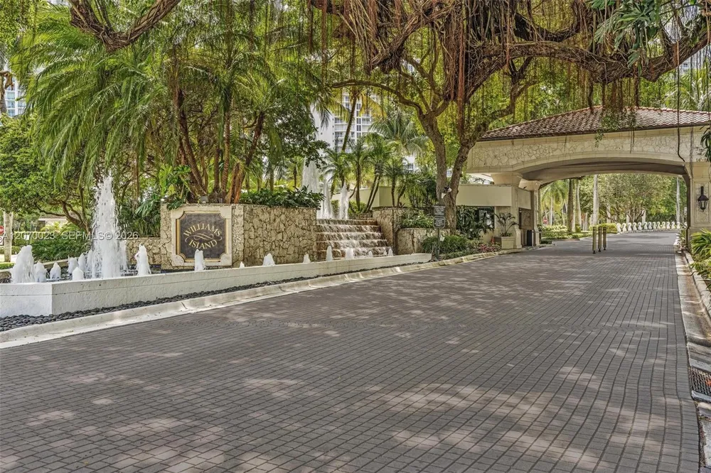 3000 Island Blvd, Aventura, FL 33160