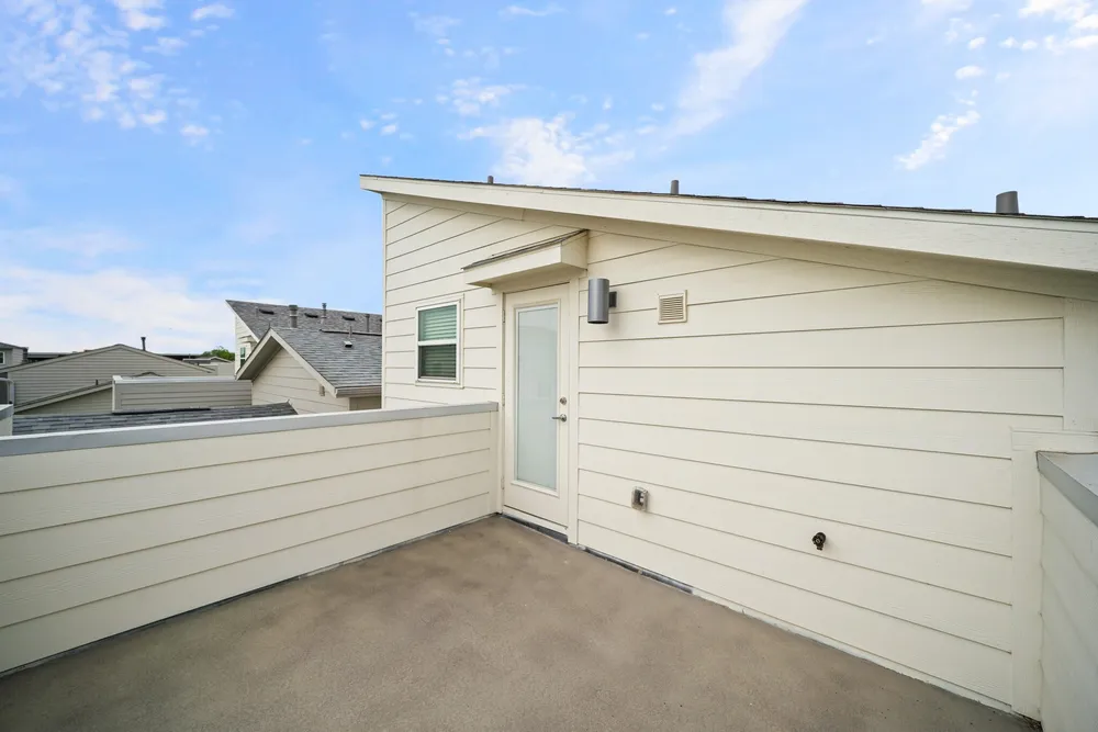 2709 Clinton Dr, Houston, TX 77020