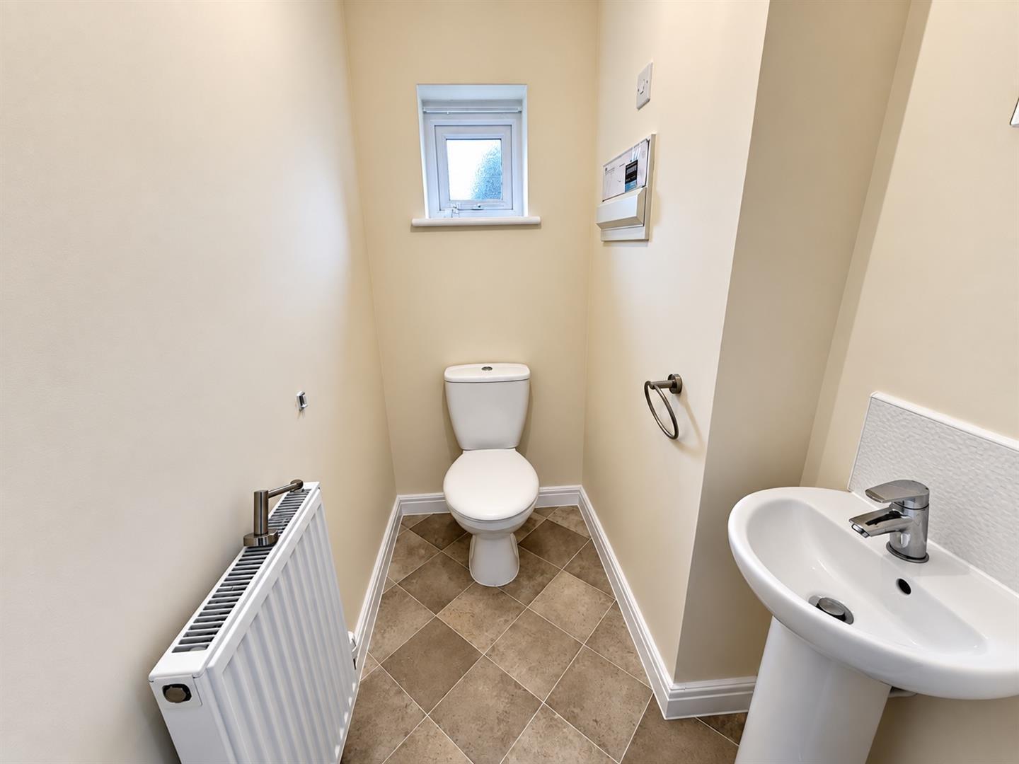 Oronsay Close, Hinckley Image 6