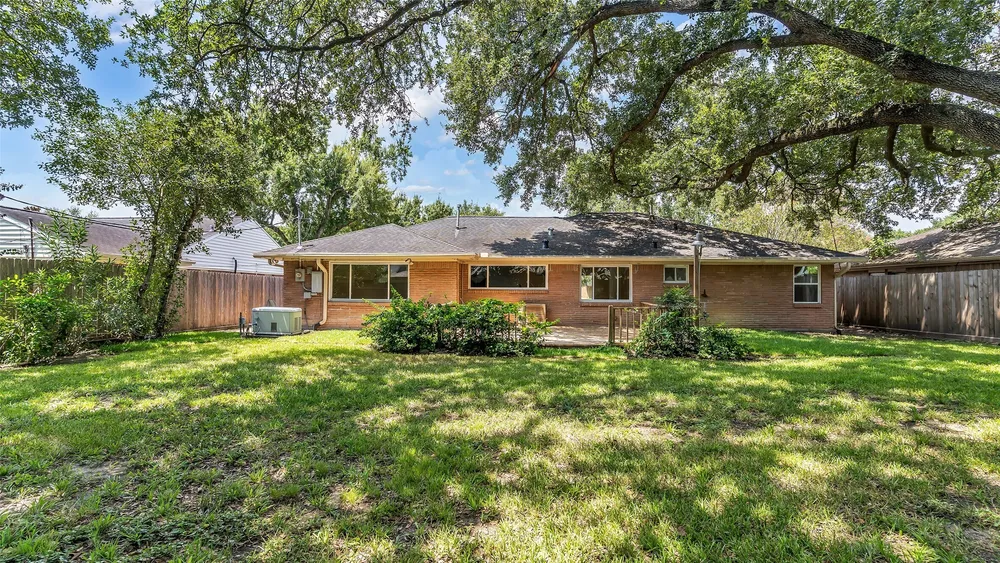 4417 Willowbend Boulevard, Houston, TX 77035