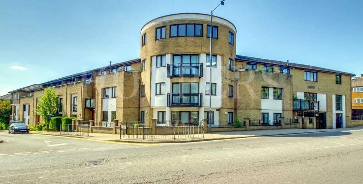 Neasden Lane, London, NW10