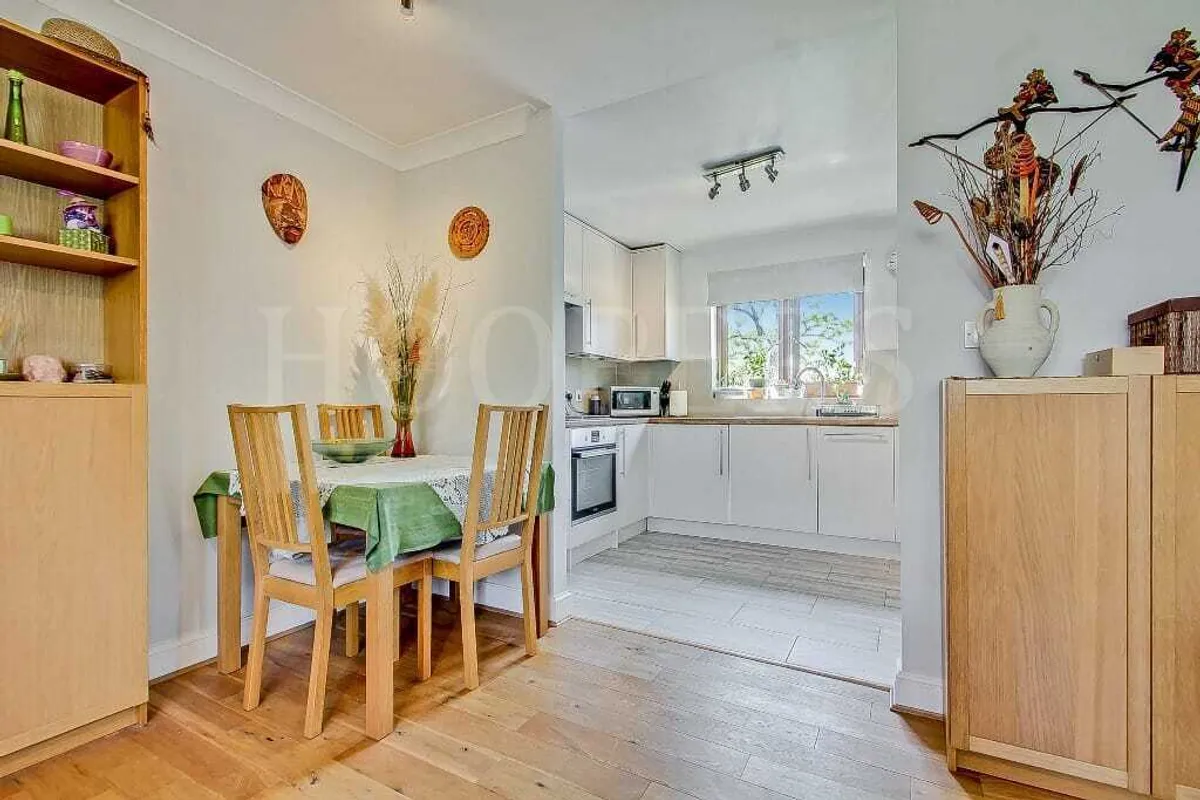Neasden Lane, London, NW10