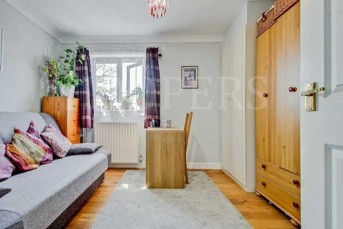 Neasden Lane, London, NW10