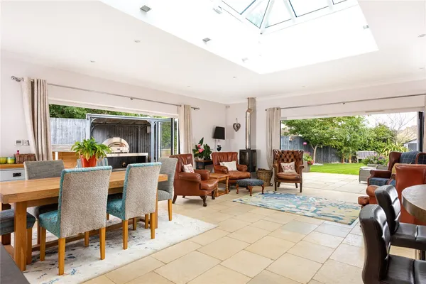 Glapthorn Road, Oundle, PE8 photo 6