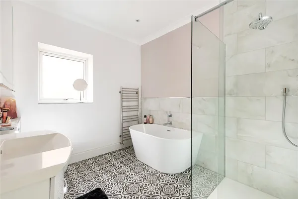 Glapthorn Road, Oundle, PE8 photo 11