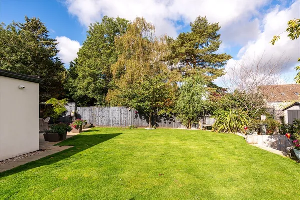 Glapthorn Road, Oundle, PE8 photo 16